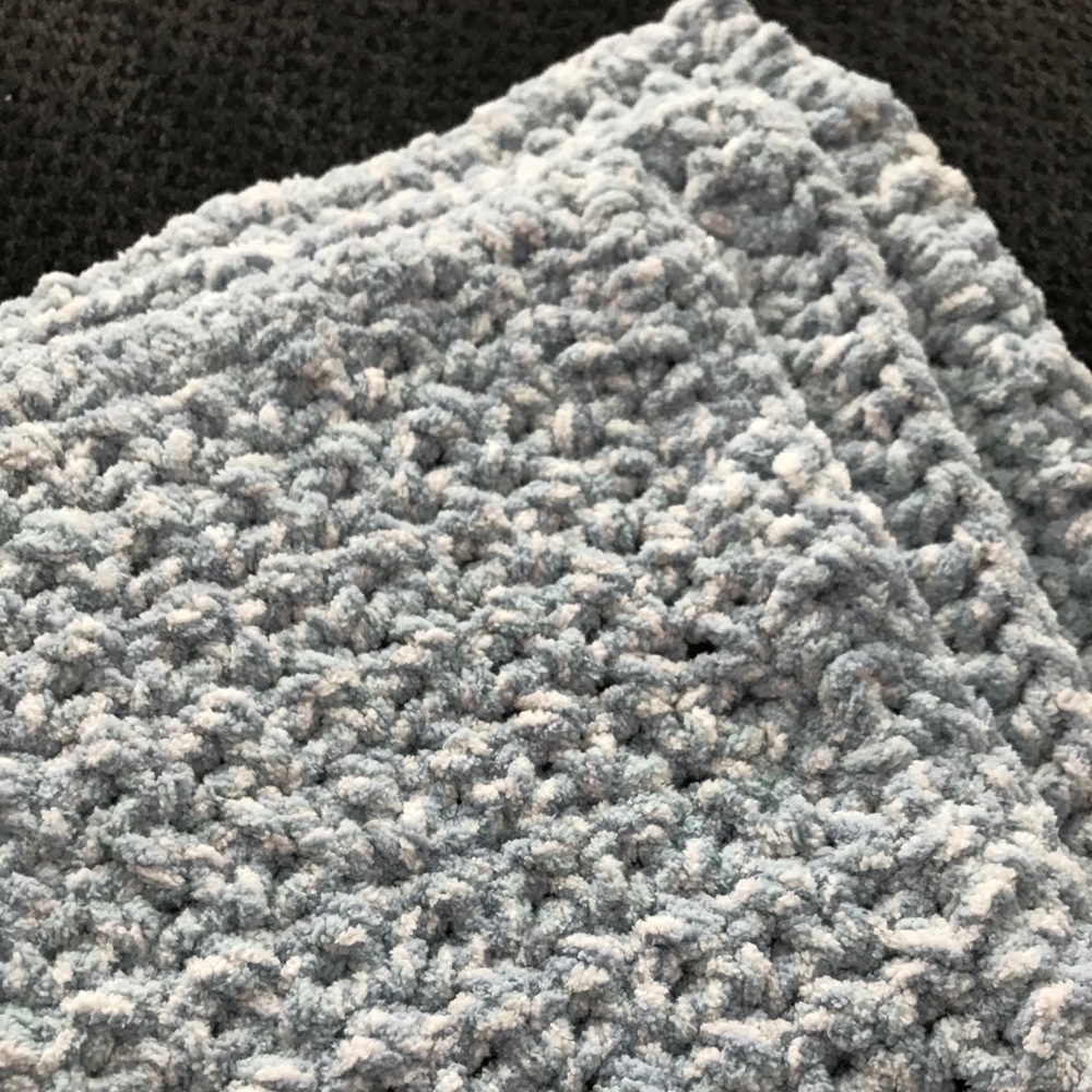 🆕Chunky Blue Baby Blanket🤍💙